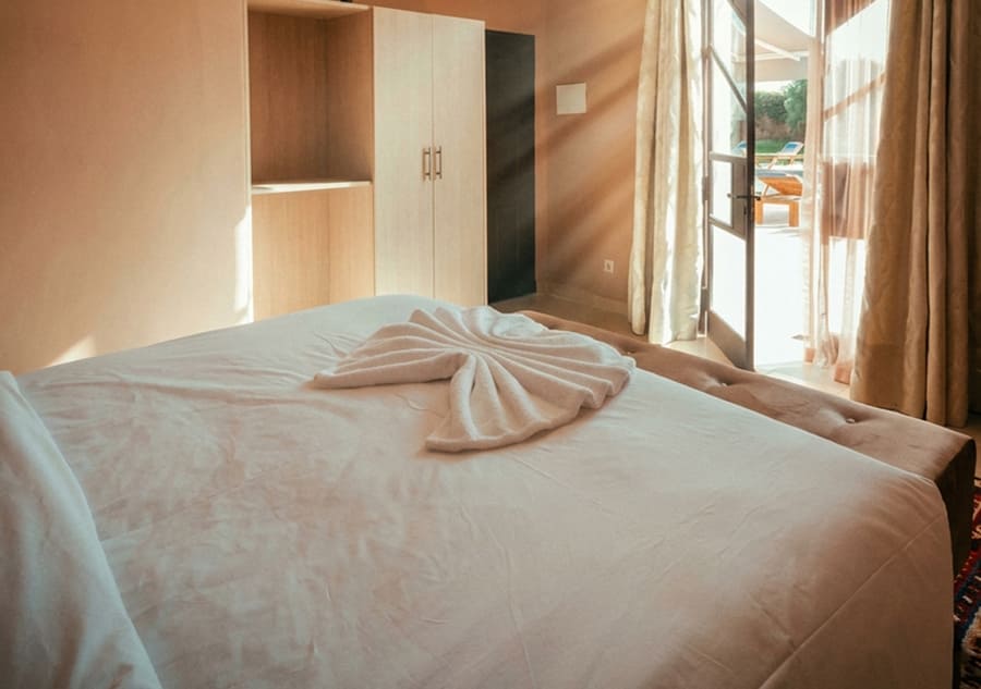 bestspot-spacious-7-bedrooms-private-villa-with-pool-large-garden-img3