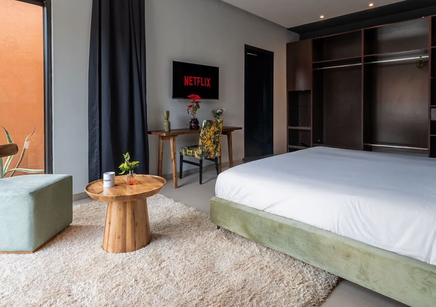 bestspot-stuning-6-bedrooms-villa-garden-et-pool-img4